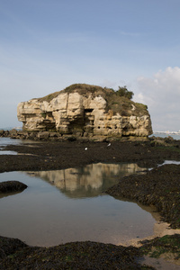 岩石 海 蓝蓝的天空