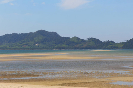 泰国董里康塘的莫德塔诺伊海滩图片