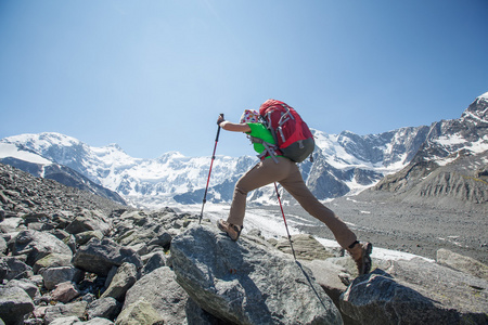 附近的 Belukha 山，最高在西伯利亚的徒步旅行者