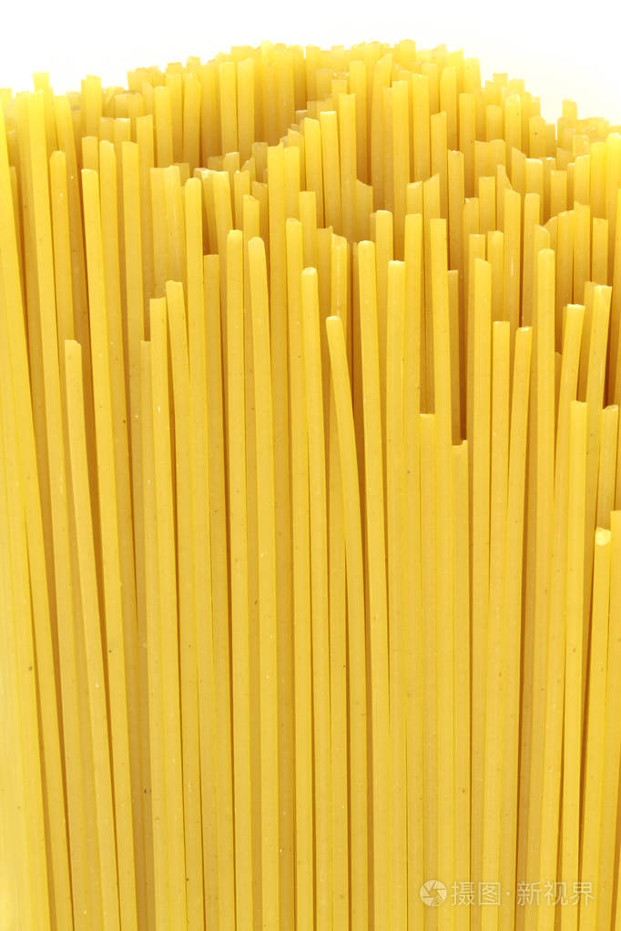 未煮过的长面条