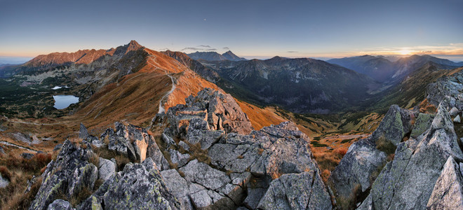 在时间推移 Morskie Oko波兰 Tatra 山地湖