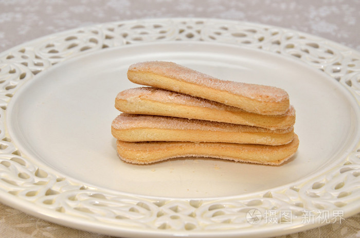 堆的脆皮ladyfingers