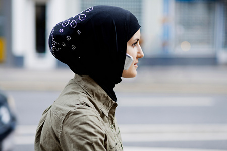 包头巾包头巾的女人照片