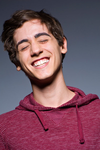 外国人大笑图片