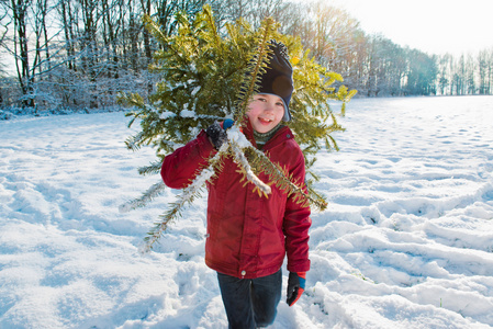 外国人小孩衣服图片