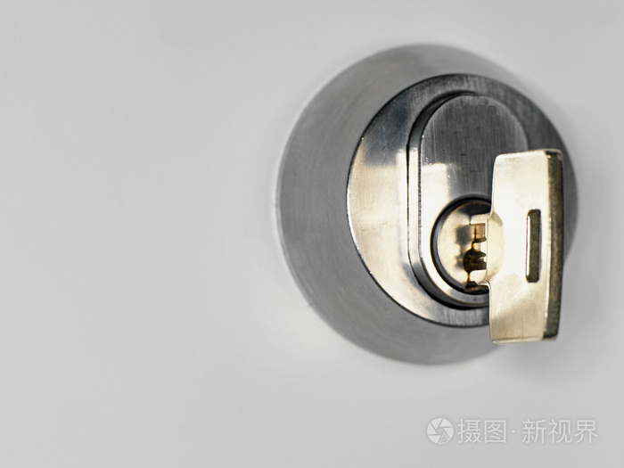 门锁上的钥匙