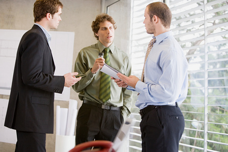 外国人谈判图片