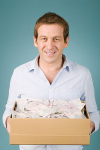 有钱的男人两个有钱的老男人钱不是长在树上的.业务伙伴有商务会议.