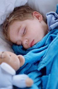 外国人睡觉图片