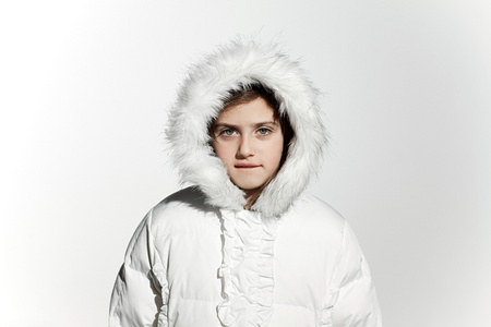 外国人小孩衣服图片