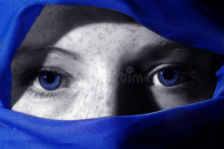 蓝色的眼睛图片-蓝色的眼睛素材-蓝色的眼睛插画-摄图新视界