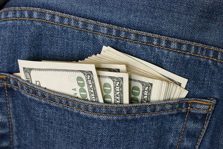 口袋里的现金图片