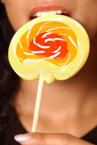 萝莉吃棒棒图片