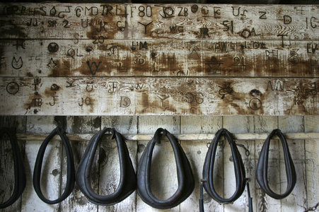 烙印铁痕摄影图