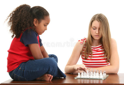 女孩下棋