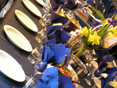 蓝色宴会桌