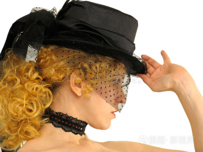 戴复古丝质帽子和面纱的美女肖像