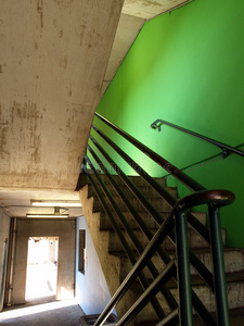 绿色楼梯间