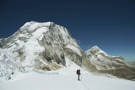 登山运动员图片