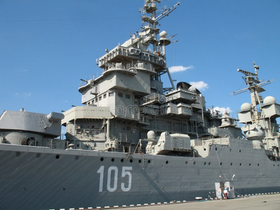 "米哈伊尔·库图佐夫"号巡洋舰,左舷照片