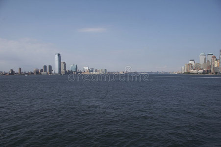 曼哈顿和新泽西之间的哈德逊河