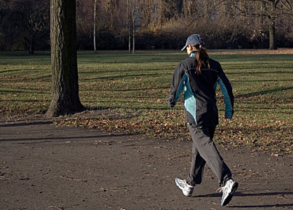 走路励志的话图片