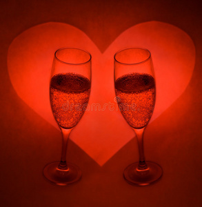 香槟酒杯和心脏2