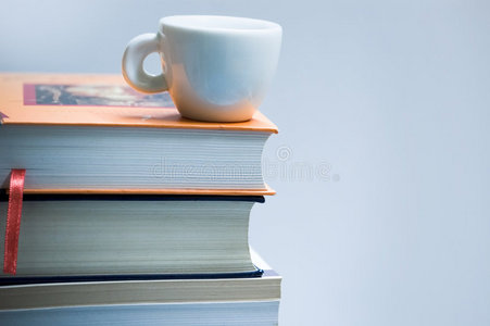 书籍和咖啡图片