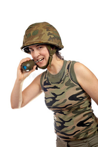 女兵方阵手持手榴弹的女兵照片