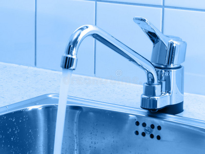 自来水家庭图片-自来水家庭素材-自来水家庭插画-摄图新视界