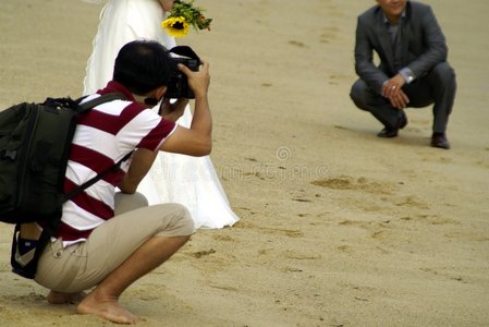 海滩婚纱照拍摄图片