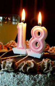 60 岁生日70 年生日快乐卡与蛋糕和蜡烛,70 岁的生日 — — 矢量 eps