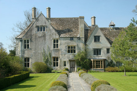 英式乡村别墅汉伯里别墅景观英语街景在阳光灿烂的日子英国田园别墅在