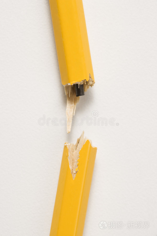 铅笔断了。