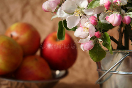 苹果和花