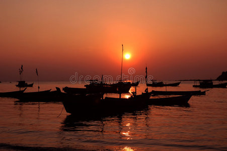 旅游业 暮光 反射 傍晚 假期 海洋 地平线 自然 海滩