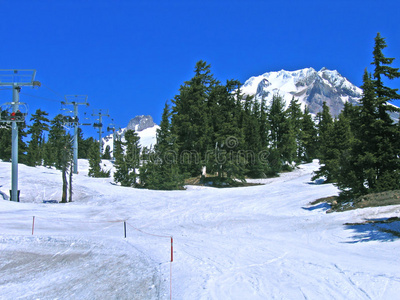 俄勒冈州胡德山滑雪场图片