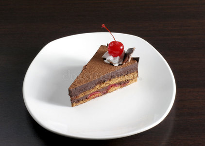 樱桃巧克力蛋糕