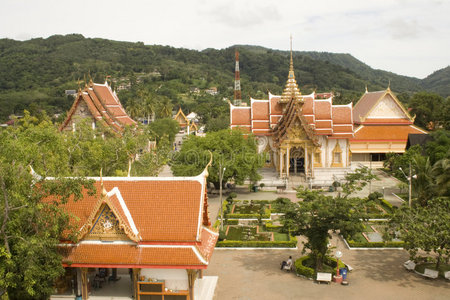 普吉寺地面