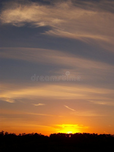 夕阳蓝天