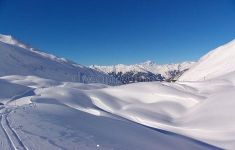 雪山景观