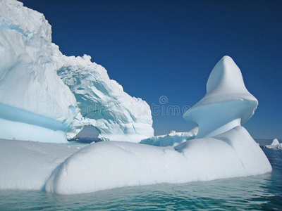 冰山雕塑