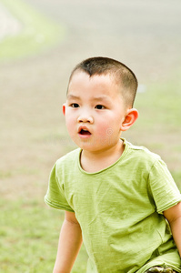 亚洲男孩比赛