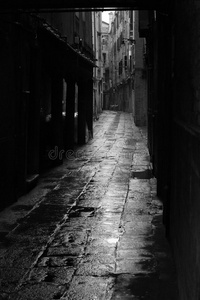 威尼斯的黑暗小巷