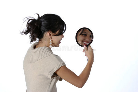 带镜子的女人图片