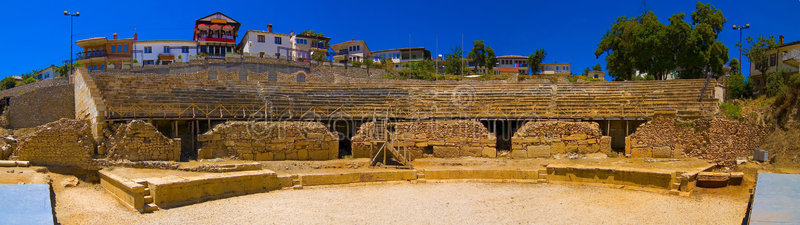 古代圆形剧场全景图图片