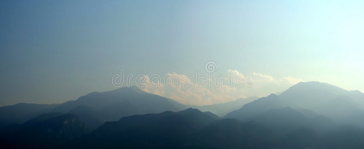 神圣的古奥林匹斯山