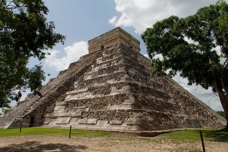 el castillo chichen itza墨西哥