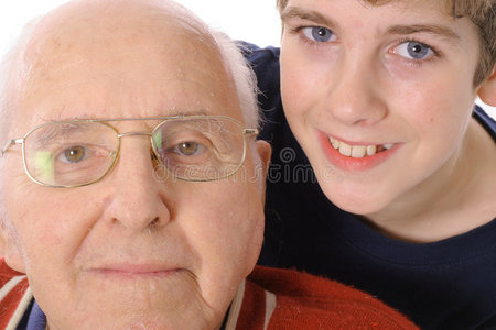 曾祖父和孙子在一起