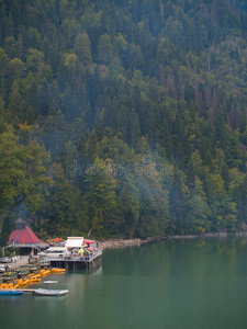 山湖旅游地图片